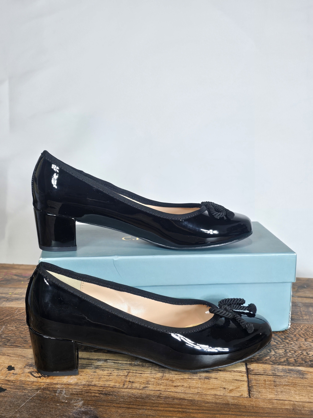 C. Paravano Bow knotted Ballet Block Heels Lacy Size 8 - Picture 3 of 16